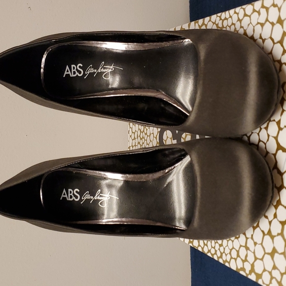 Allen Swartz pumps - Picture 2 of 4